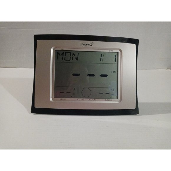 SkyScan Atomic Clock Digital Temperature and Weather Wireless 88800 - Picture 2 of 13